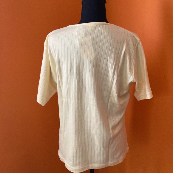 Jason Maxwell Pale Yellow ribbed T-shirt with floral design. NWT LARGE - Picture 3 of 5